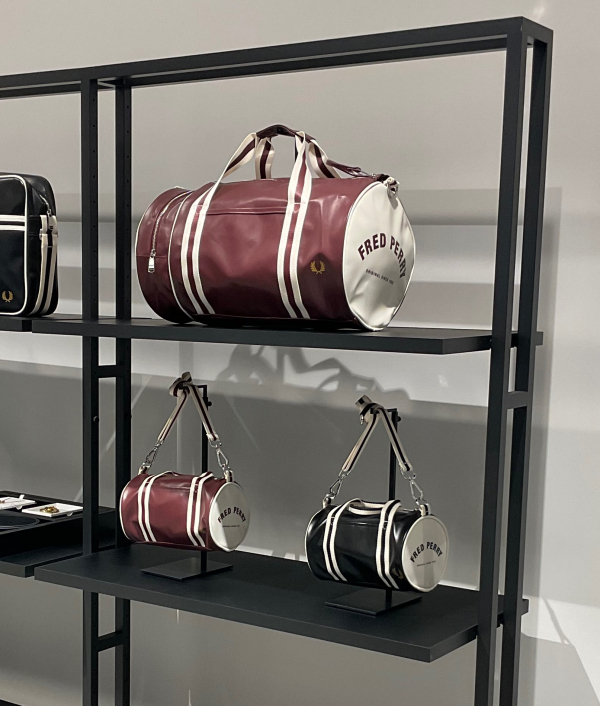 雑誌で紹介された Bag Barrel Mini │フレッドペリー JR博多 │ ショップブログ │ バッグ