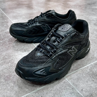 New balance 381 top