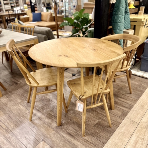 セール 登場から人気沸騰 ☆スタッフおすすめ☆大人数でも囲めるダイニングテーブル ダイニングテーブル